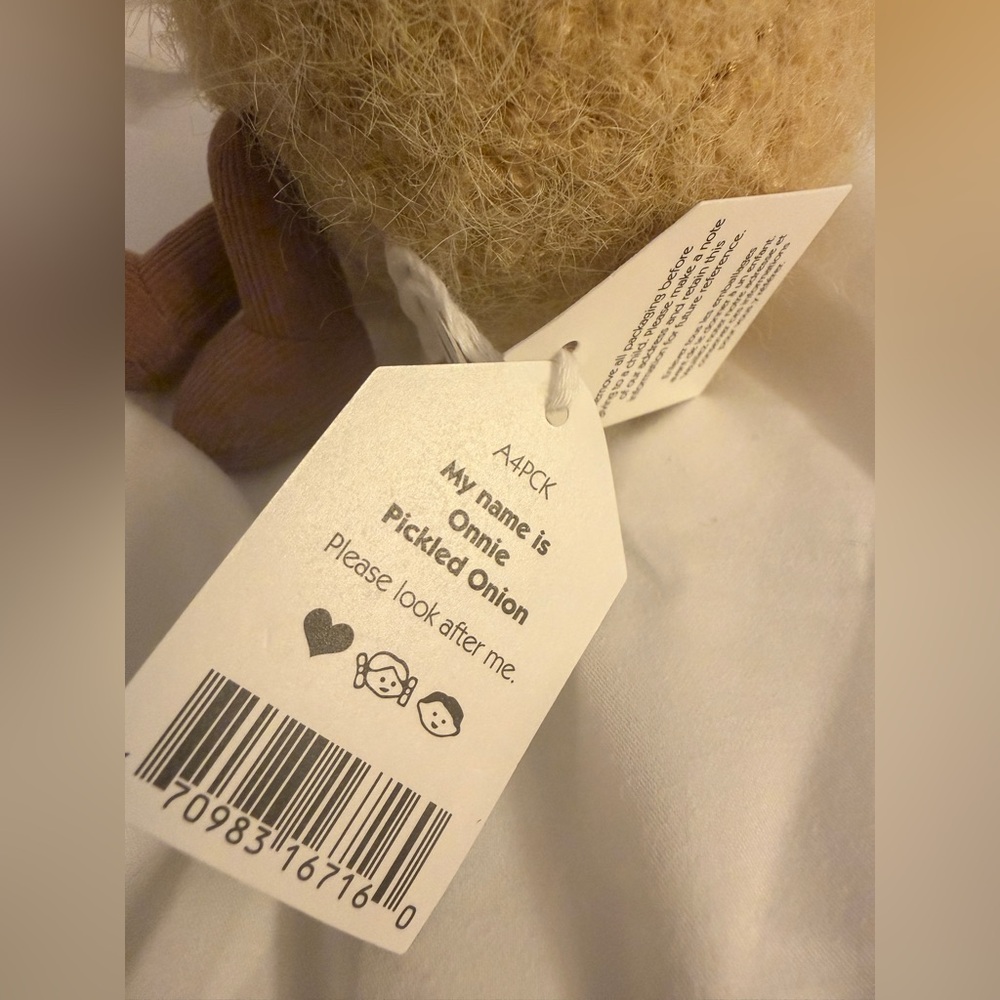 Jellycat Onnie Pickled Onion - Selfridges Exclusive - Picture 2 of 3
